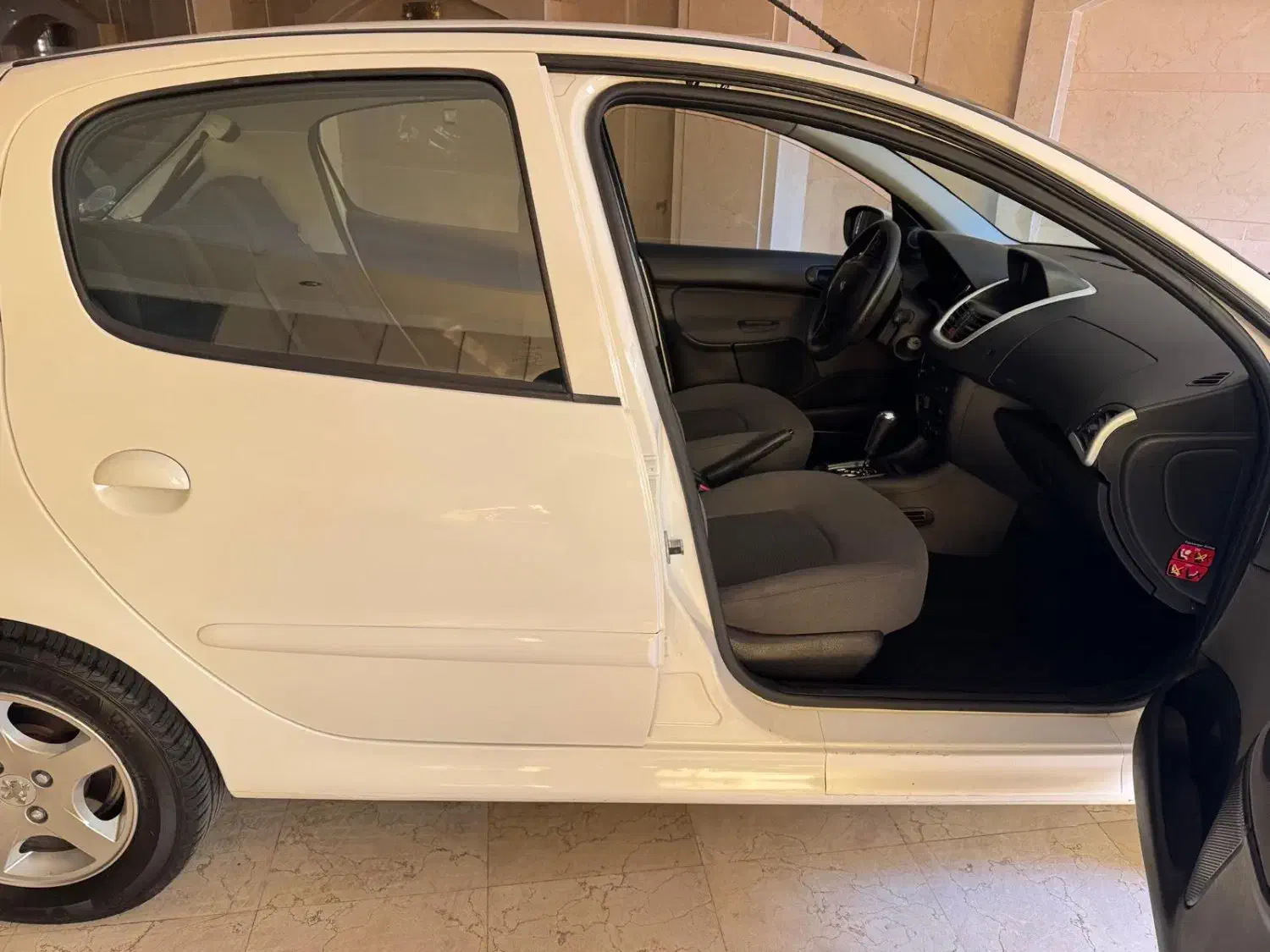 207i|خودرو سواری و وانت|تهران, اکباتان|دیوار