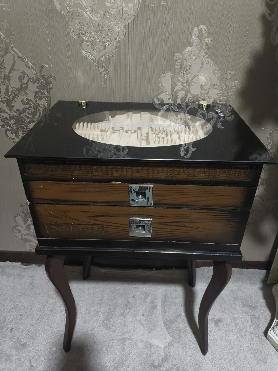 جا قاشقی|آب‌چکان و نظم‌دهنده ظروف|مشهد, شفا|دیوار