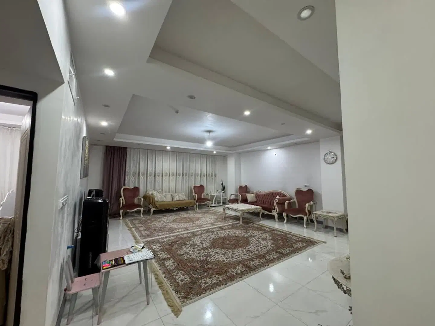 اپارتمان 122 متری فول امکانات اجاره|اجارهٔ آپارتمان|دلیجان, |دیوار