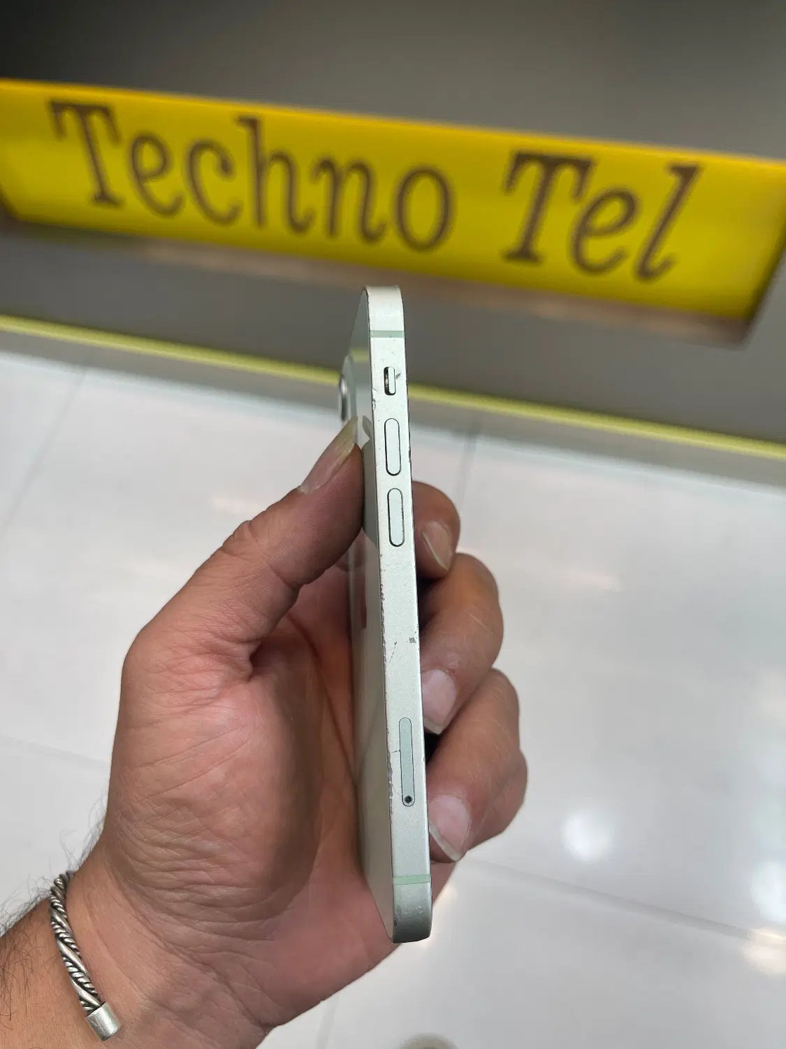 12mini|موبایل|تهران, شیخ هادی|دیوار