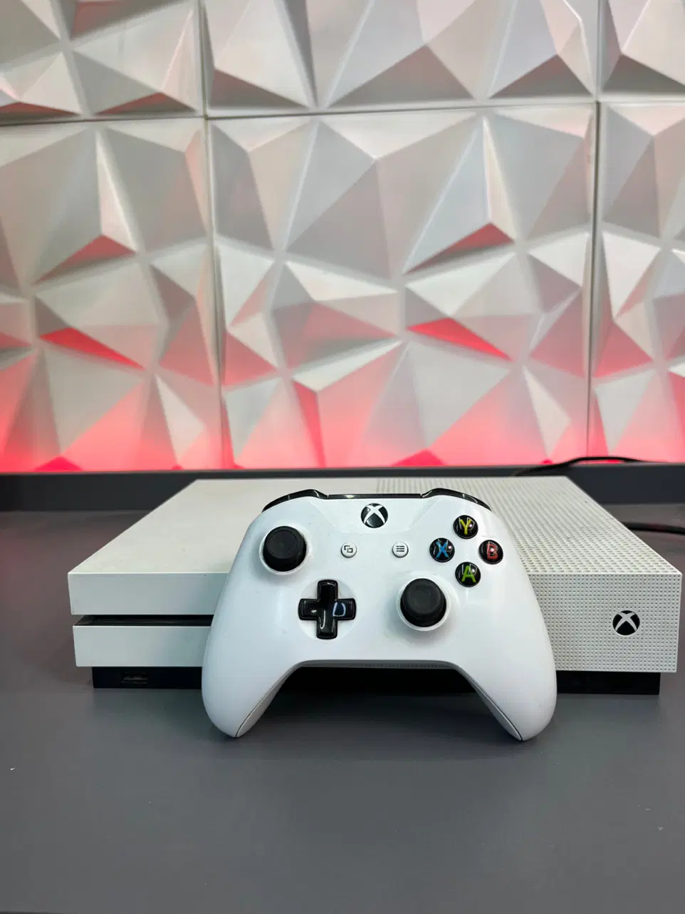 Xbox one s 1TB xbox one|کنسول، بازی ویدئویی و آنلاین|شیراز, شهرک پرواز|دیوار