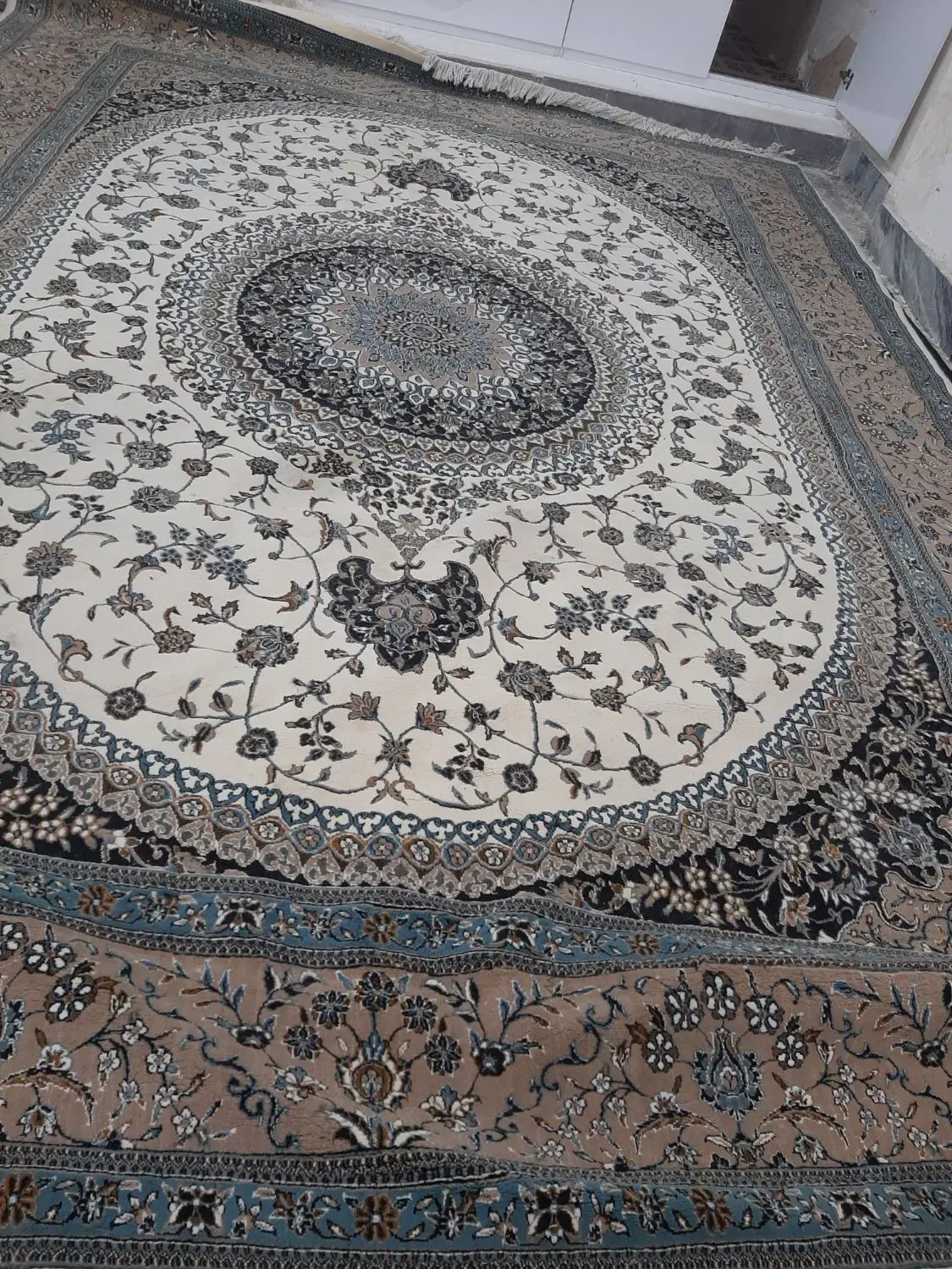 دوعدد فرش|فرش|فیروزآباد (لرستان), |دیوار