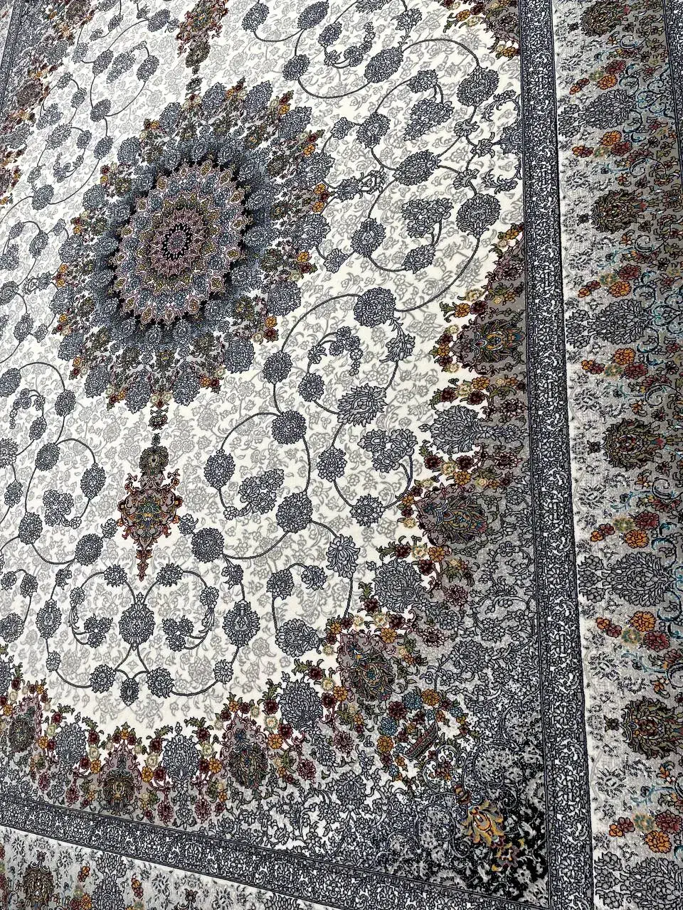 فرش بیسان کرم ۷۰۰شانه ضخیم اکرولیک ۱۲و۹و۶متری|فرش|قم, باجک دو|دیوار