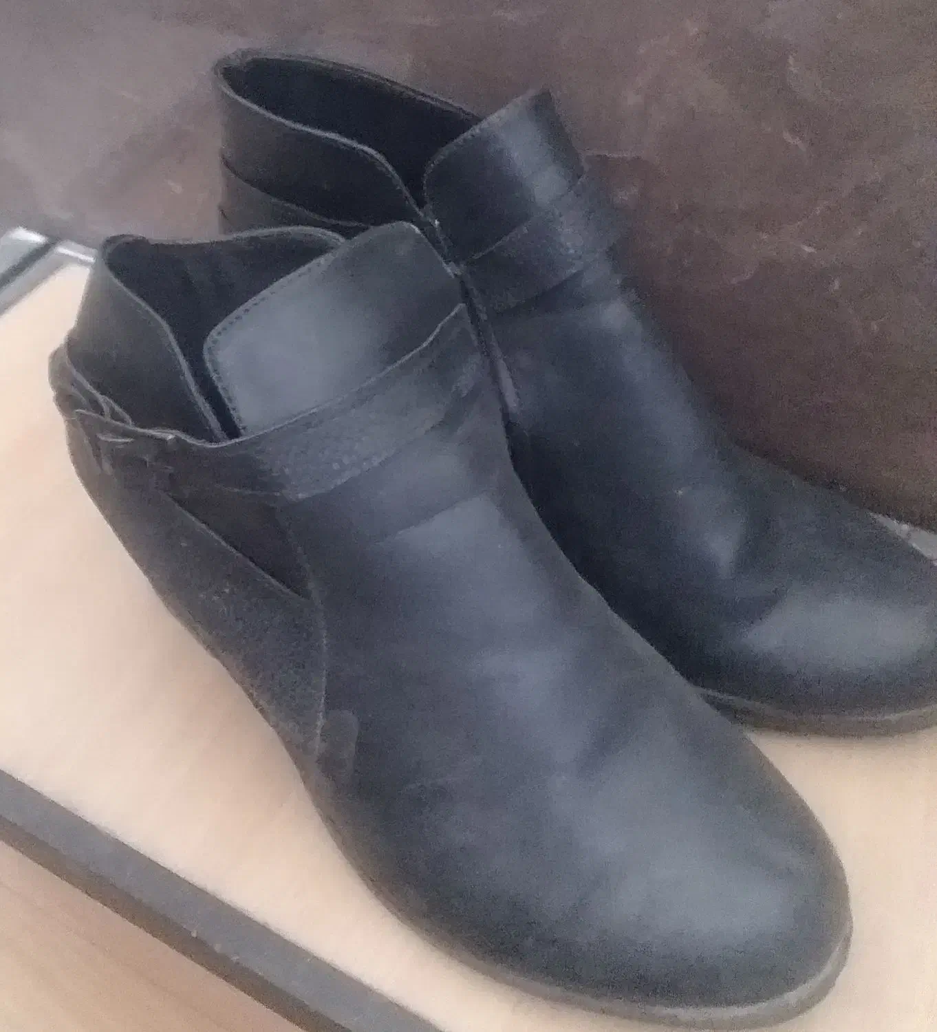 کفش|کیف، کفش، کمربند|بروجرد, |دیوار