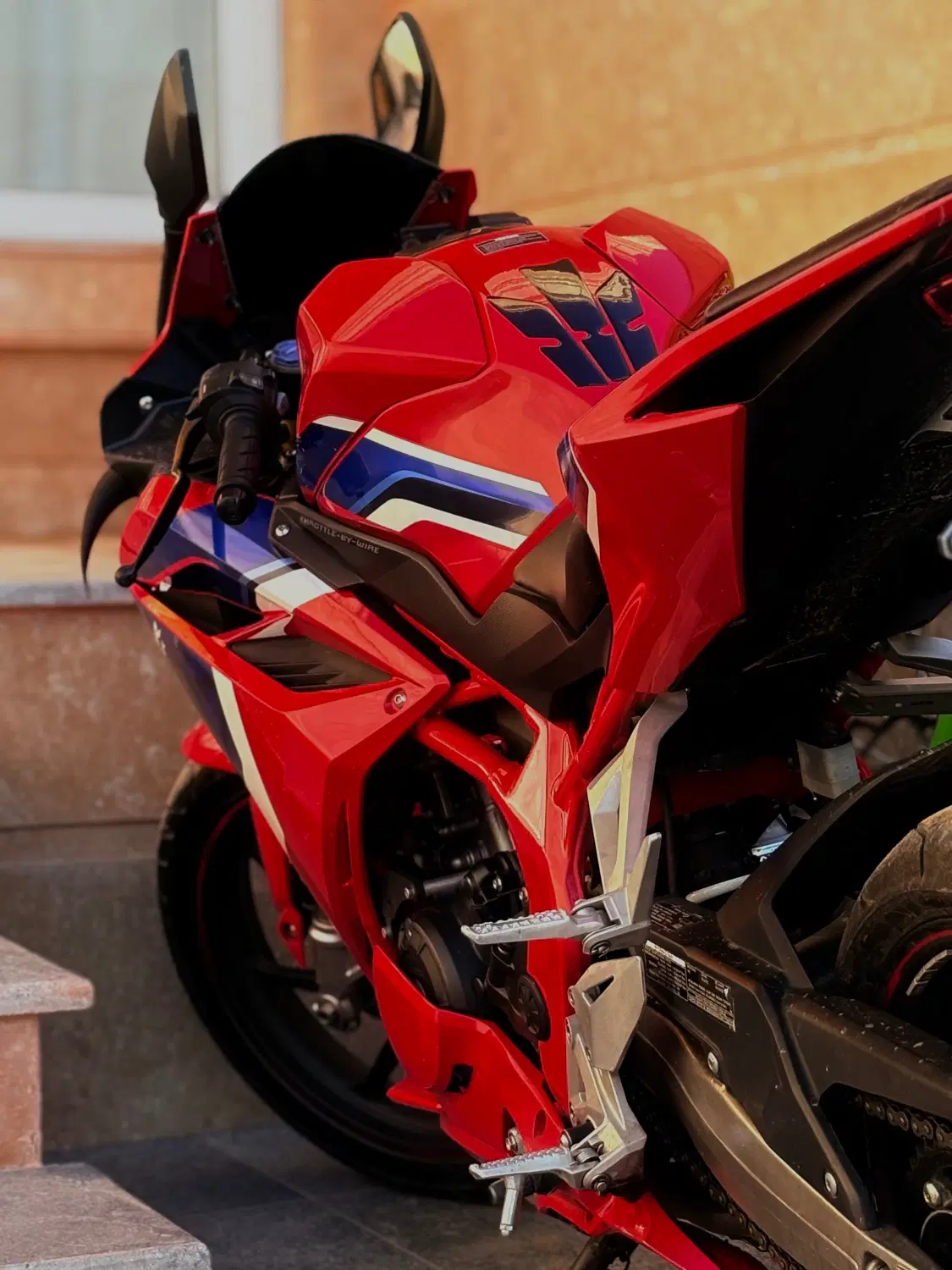 Car250rr|موتورسیکلت|سبزوار, قصبه غربی|دیوار