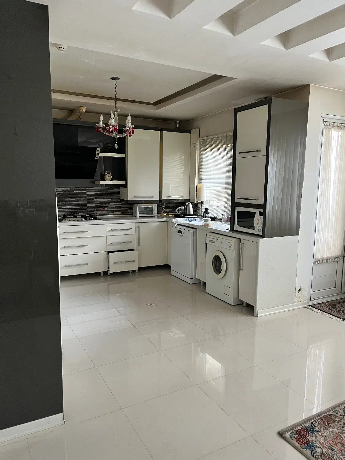 کابینت های گلس|کتابخانه، شلف، قفسه‌های دیواری|مشهد, چهارچشمه|دیوار