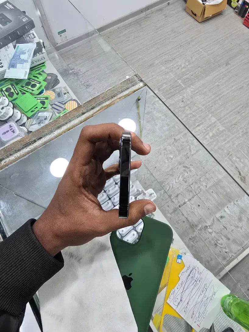 iPhone 12 Pro 256G|موبایل|بم, |دیوار