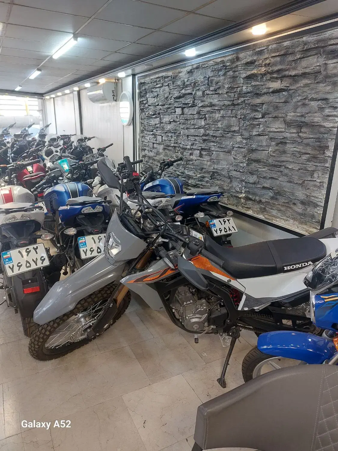 هندا CRF 250|موتورسیکلت|تهران, جنت‌آباد مرکزی|دیوار