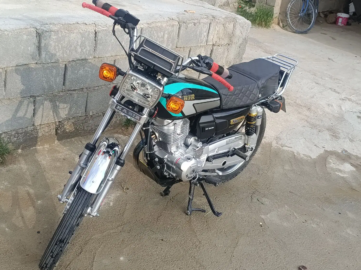 کبیر 200ss|موتورسیکلت|فاروج, |دیوار