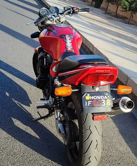 cb 400 hyper|موتورسیکلت|شیراز, سینما سعدی|دیوار