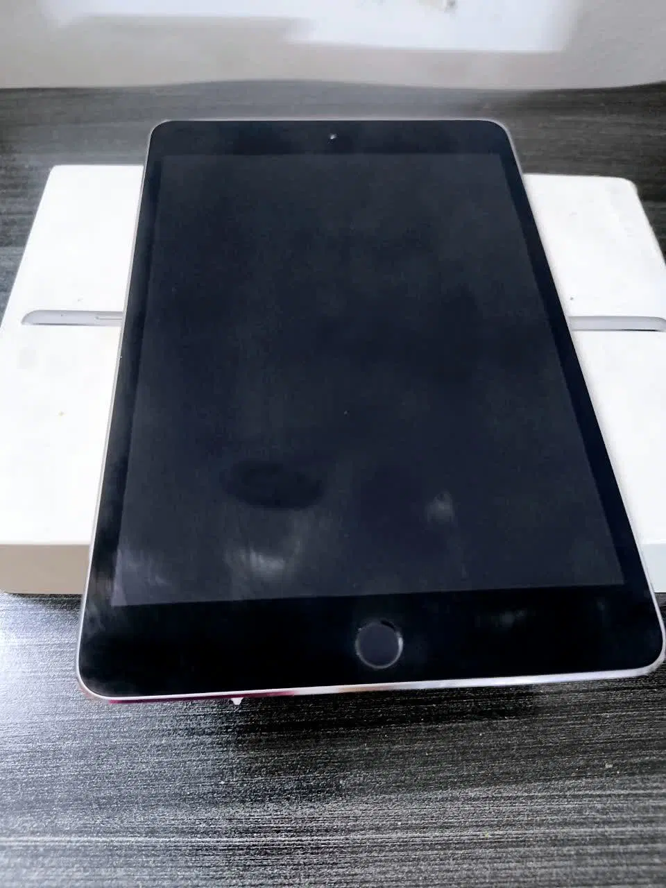 iPad 4mini|تبلت|مشهد, ولیعصر (شهرک غرب)|دیوار