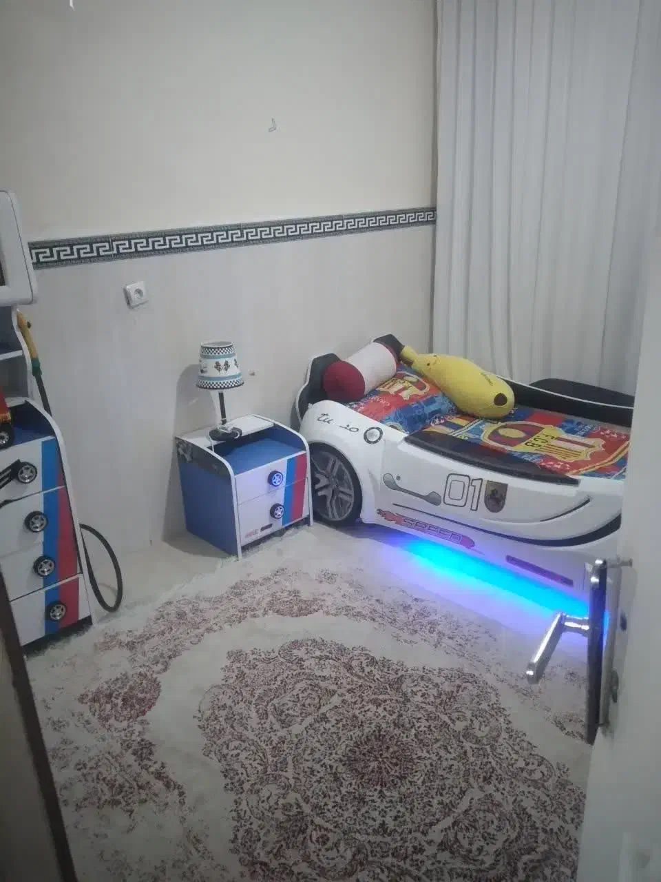 تخت ماشینی با کمد پمپ بنزینی و پاتختی|تخت و سرویس خواب|کرج, حصارک پایین|دیوار