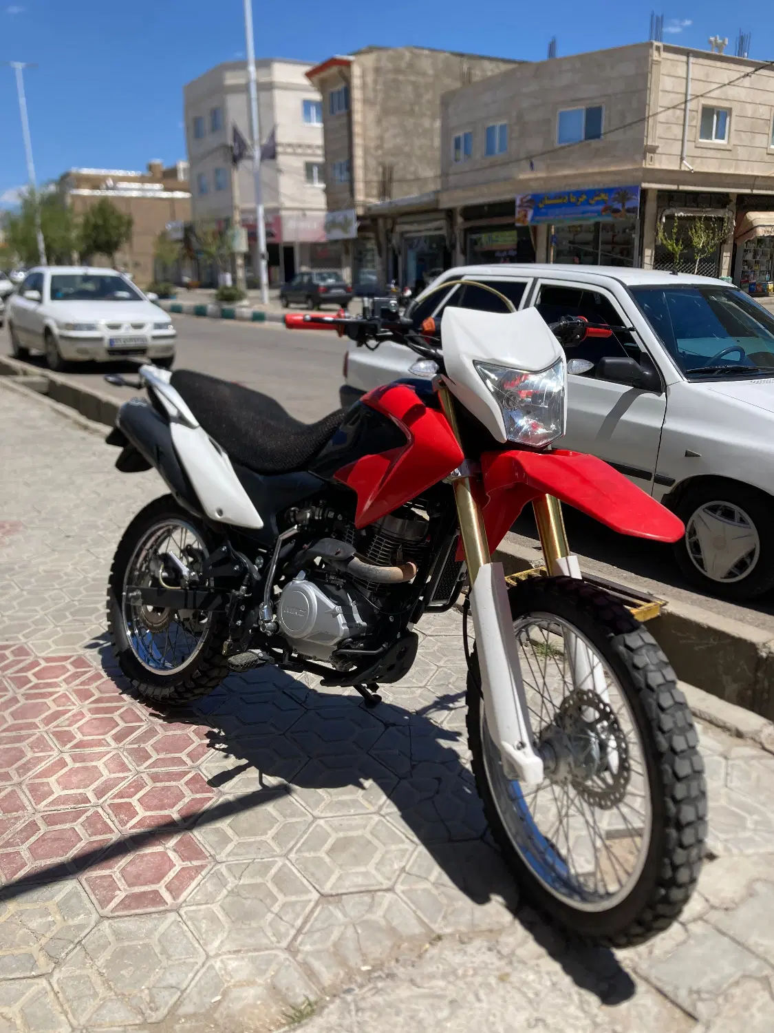 تریل mkz 200|موتورسیکلت|صائین قلعه, |دیوار