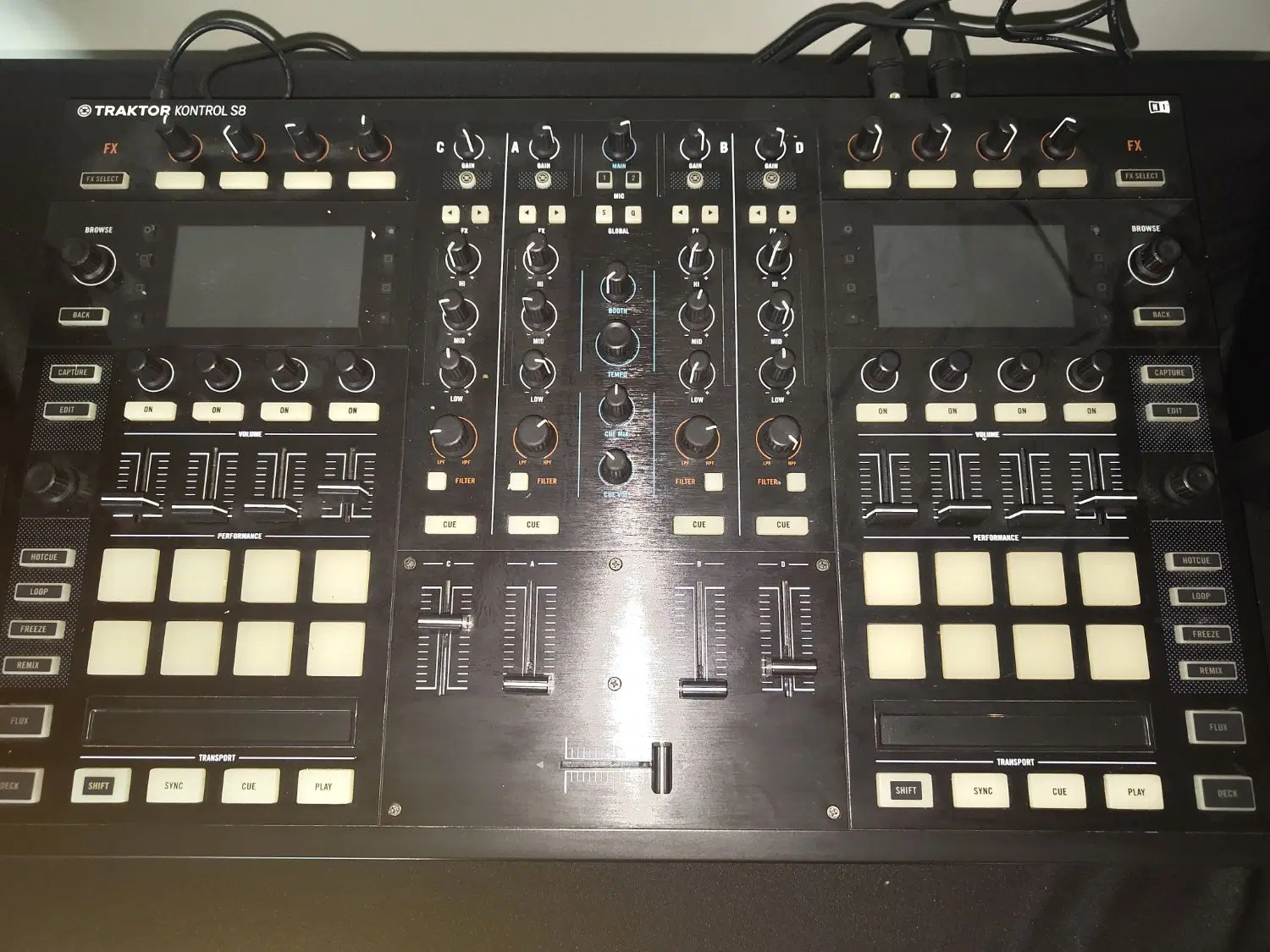 traktor S8|آلات موسیقی|تهران, پامنار|دیوار