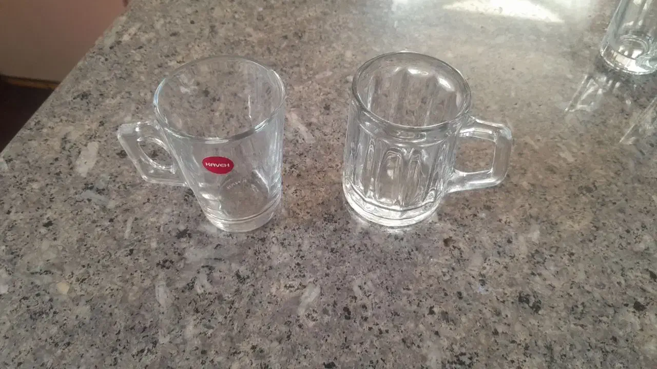 استکان|ظروف سرو و پذیرایی|یزد, |دیوار