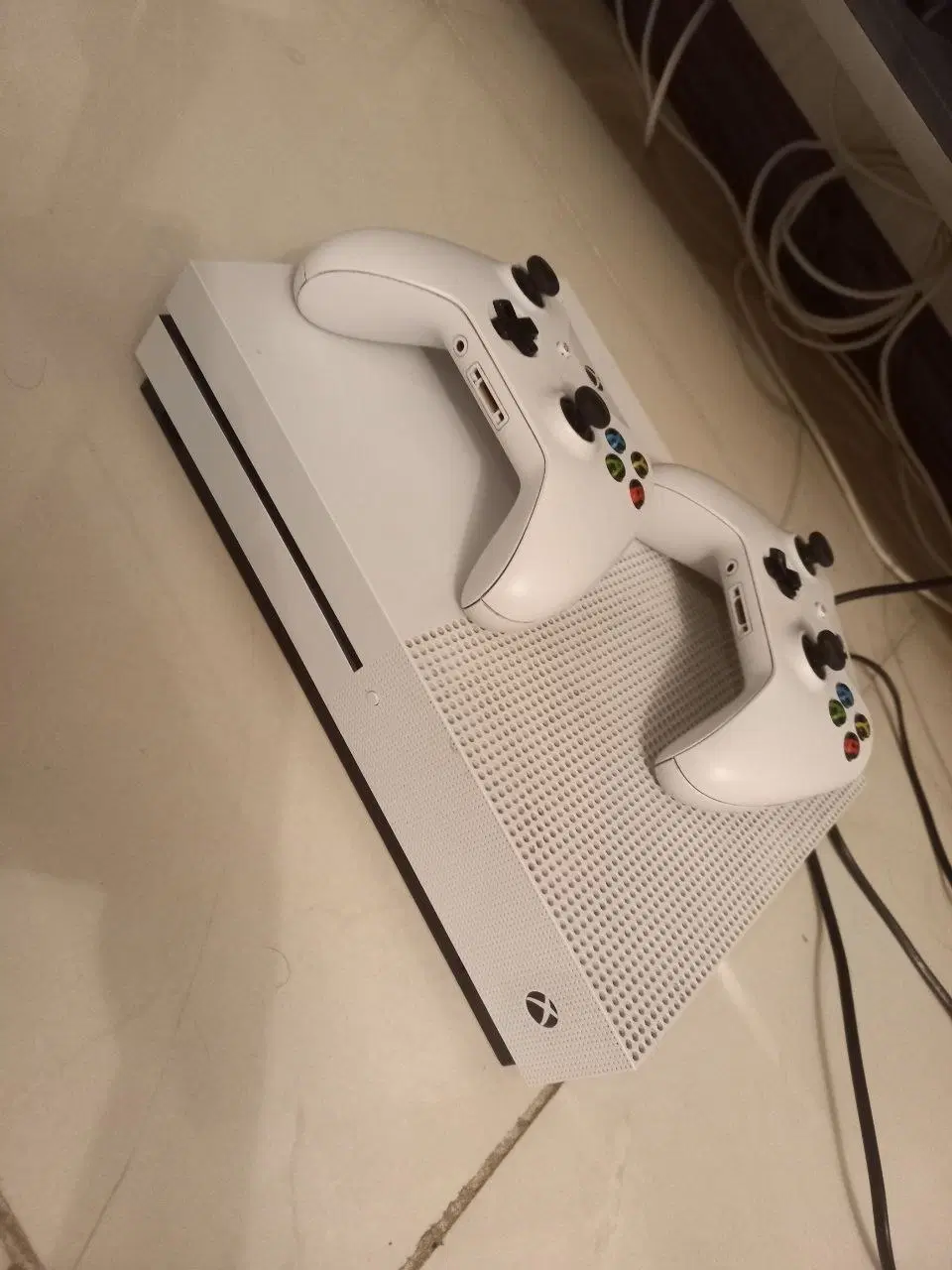 xbox one s|کنسول، بازی ویدئویی و آنلاین|اصفهان, سیچان|دیوار