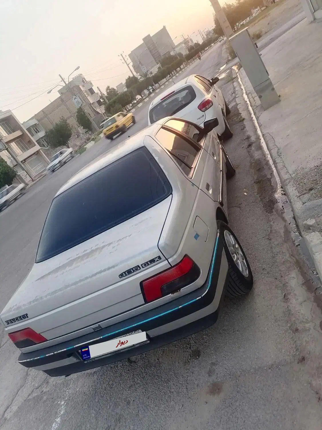 405 مدل 88|خودرو سواری و وانت|برازجان, |دیوار