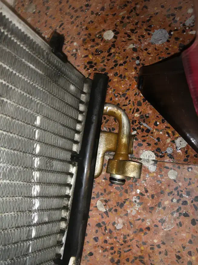 رادیات کولر ۲۰۶ و چراغ عقب ۲۰۶|قطعات یدکی و لوازم جانبی|پردیس, فاز ۲|دیوار