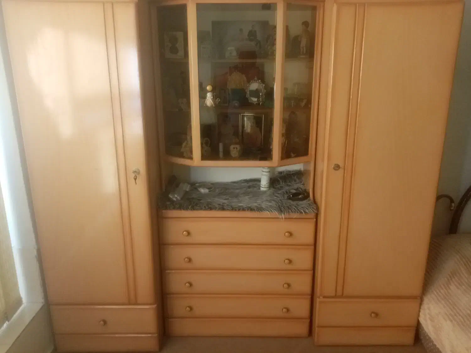 کمد سه تیکه|جاکفشی، کمد، دراور|شیراز, پشم شیشه|دیوار