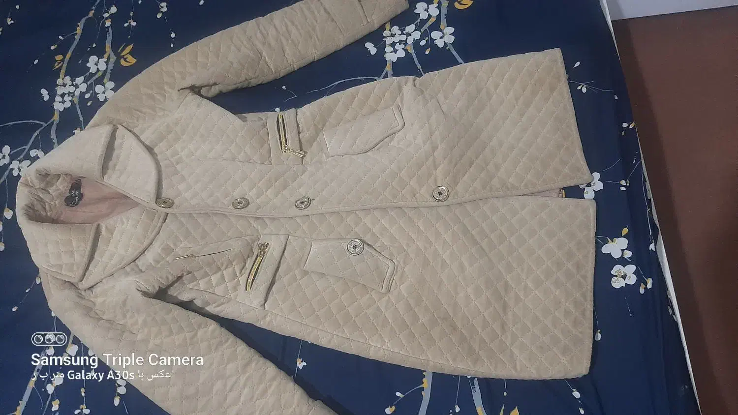 پالتو|لباس|بیرجند, |دیوار