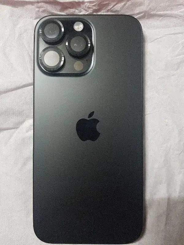 Apple 16 pro max 256 black ZAA|موبایل|شاهین‌شهر, نظامی|دیوار