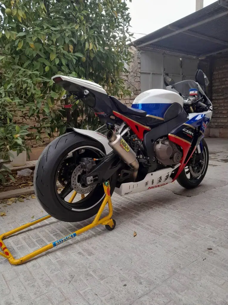 cbr 1000|موتورسیکلت|تهران, سید خندان (جلفا)|دیوار
