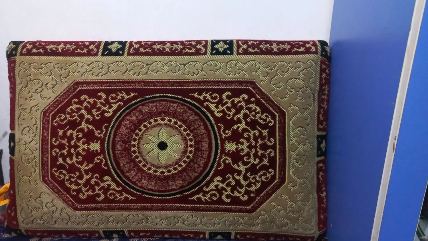 پشتی|پشتی|رشت, کوی امام رضا|دیوار