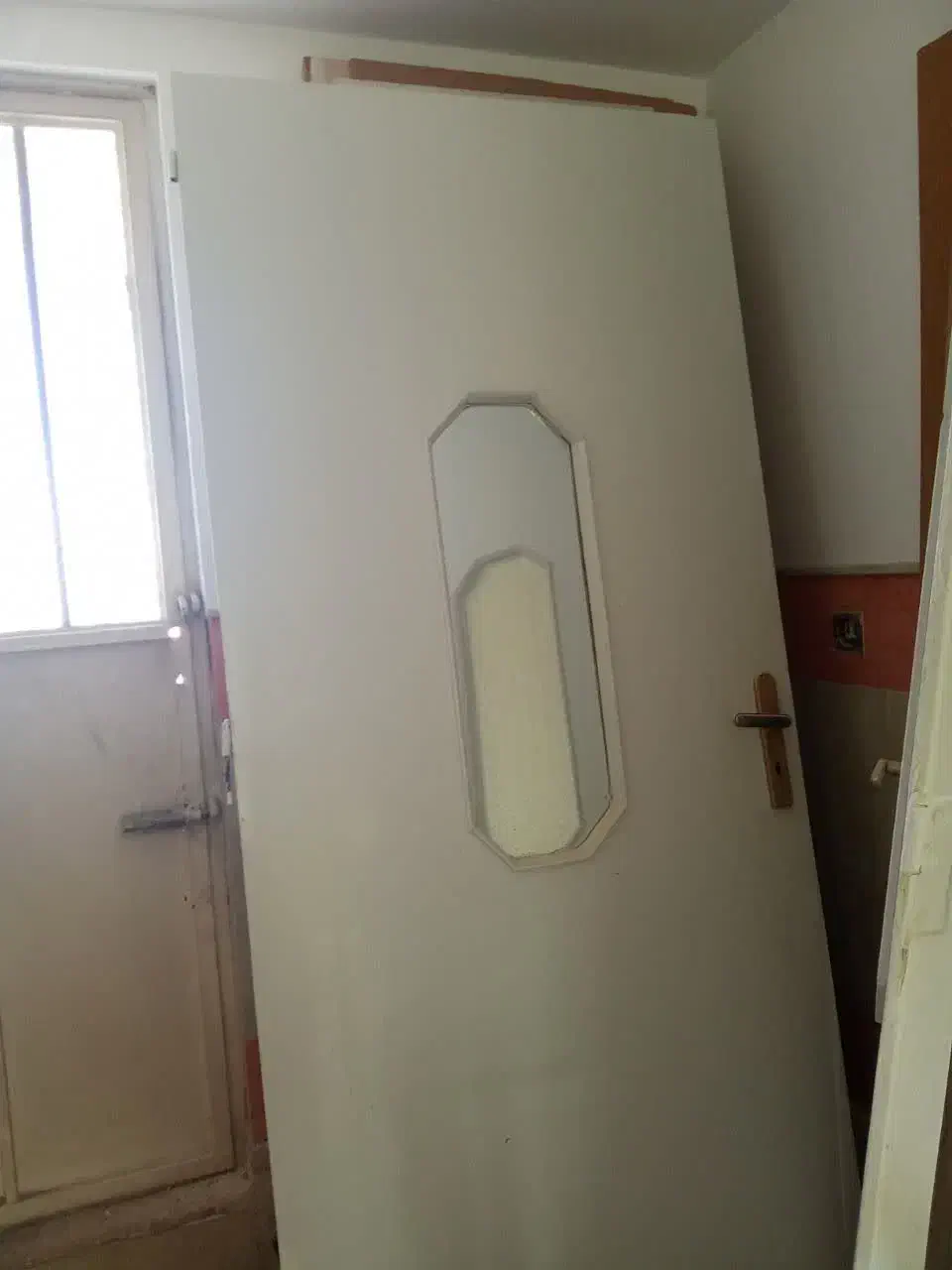 درب چوبی|مصالح و تجهیزات ساختمان|قم, شهید صیاد شیرازی|دیوار