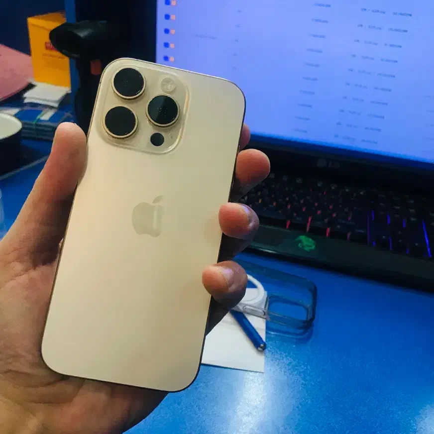 ایفون16pro 256GB|موبایل|مشهد, عامل|دیوار