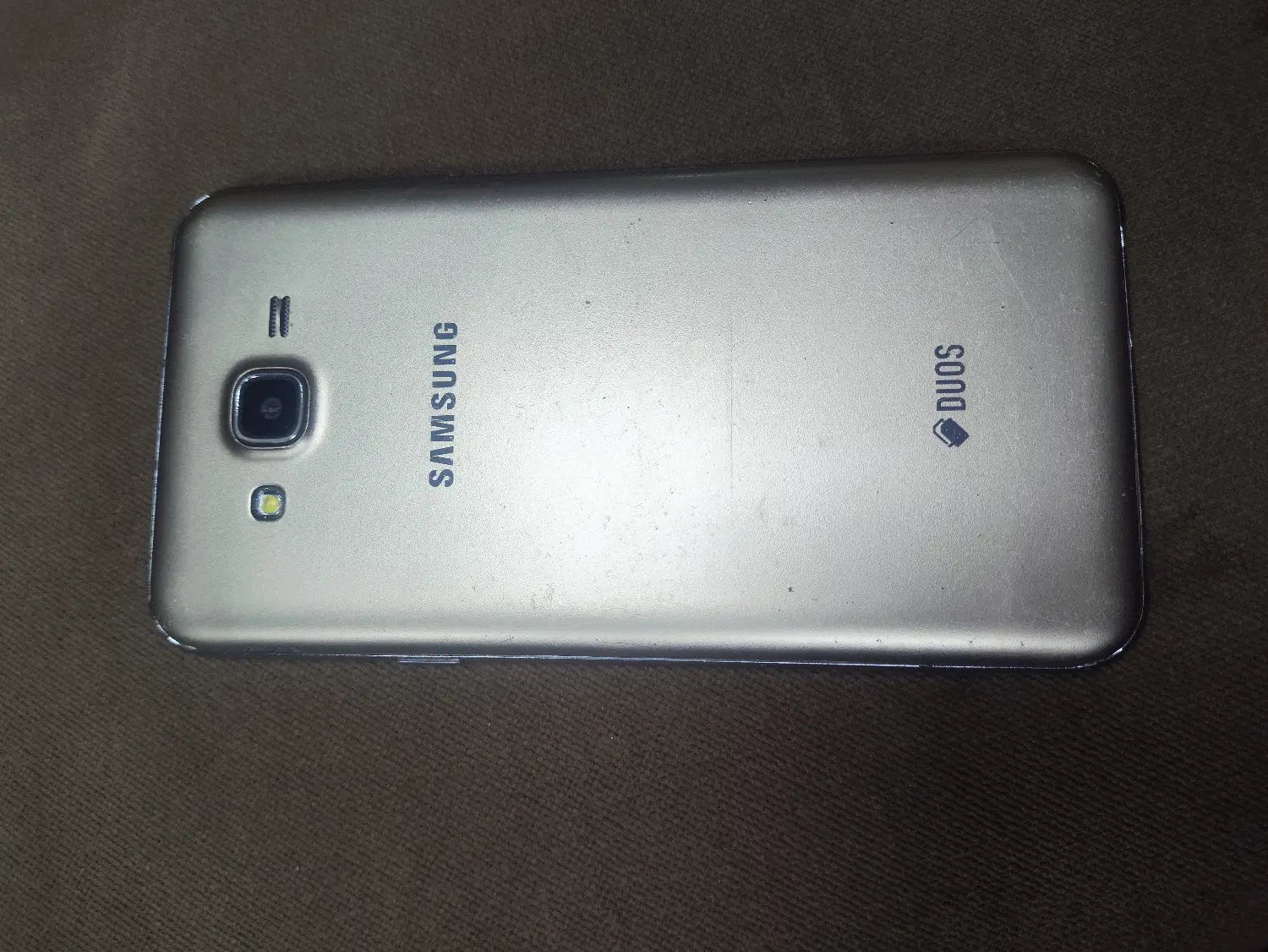 J7 2015|موبایل|اراک, |دیوار