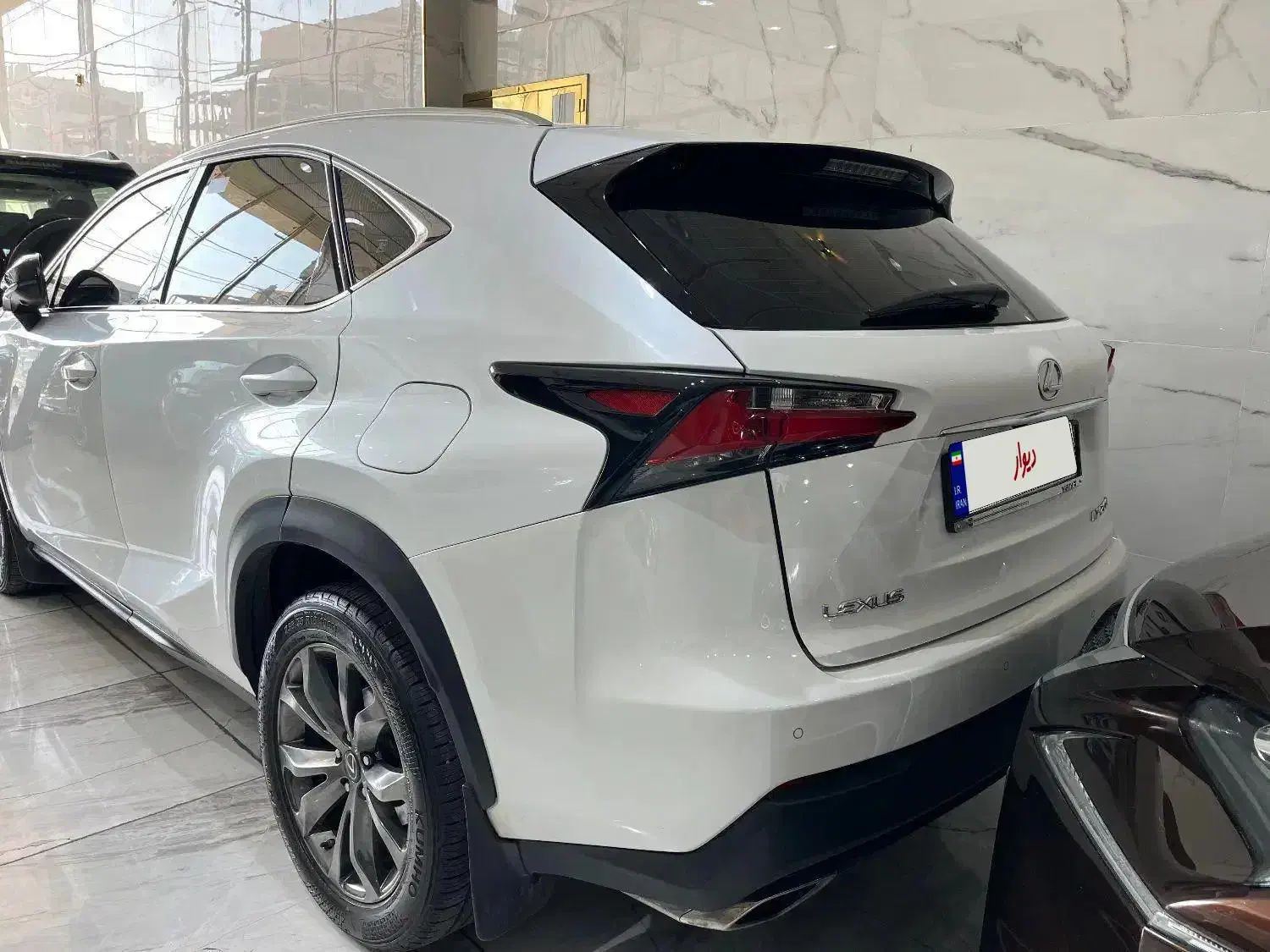 Nx200 2016 لکسوس|خودرو سواری و وانت|کرج, مهرویلا شمالی|دیوار