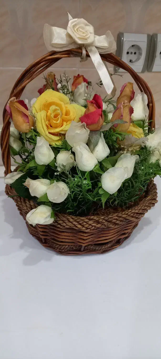 سبد گل زیبا|گل مصنوعی|رشت, رودبارتان|دیوار