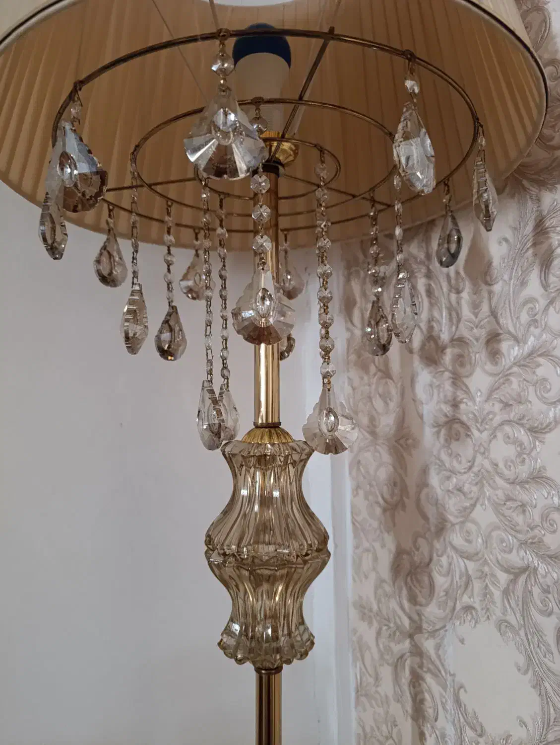 آباژور|چراغ خواب و آباژور|قدس, شهرقدس|دیوار