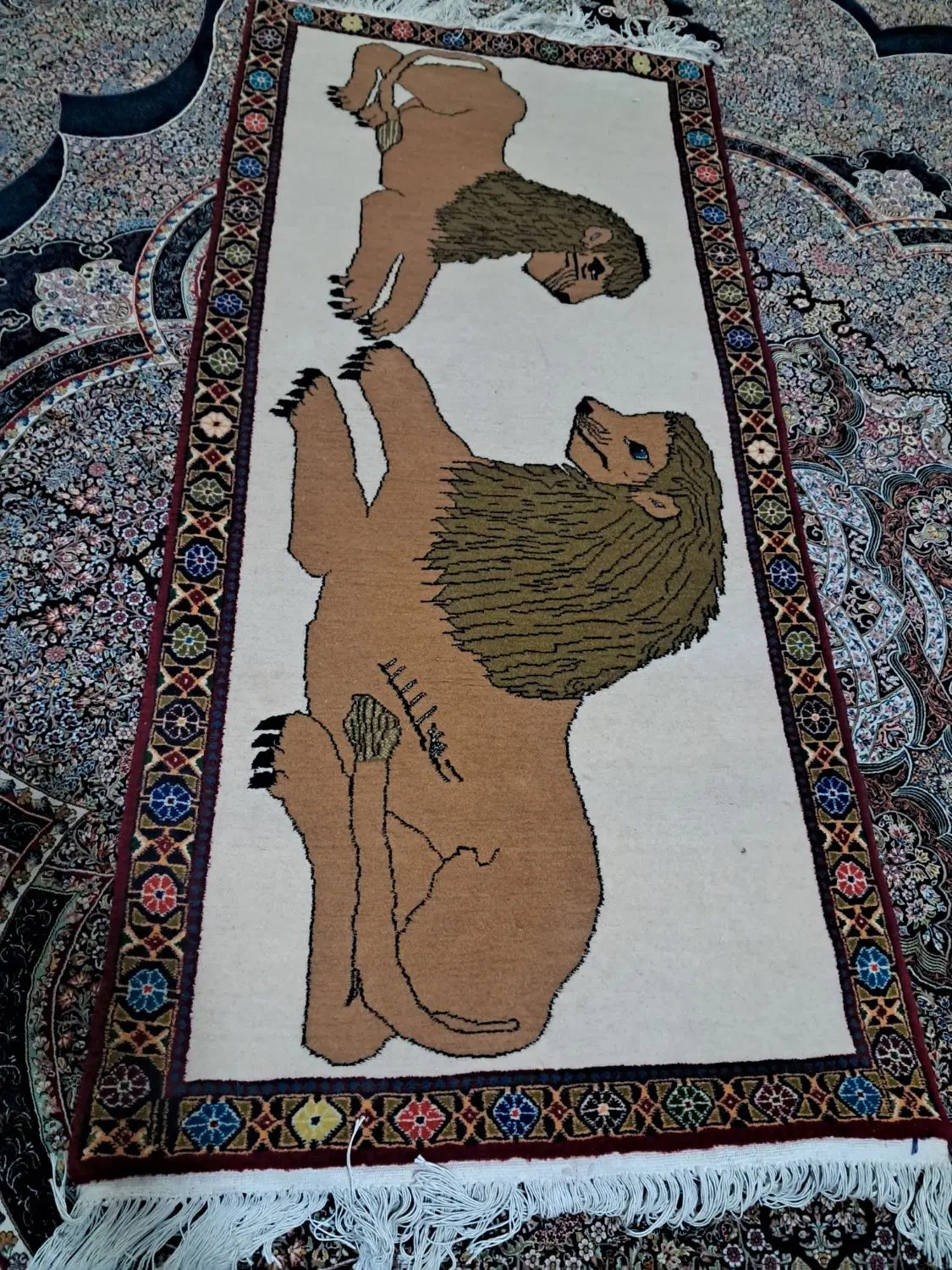شیر|فرش|شیراز, کوزه گری|دیوار