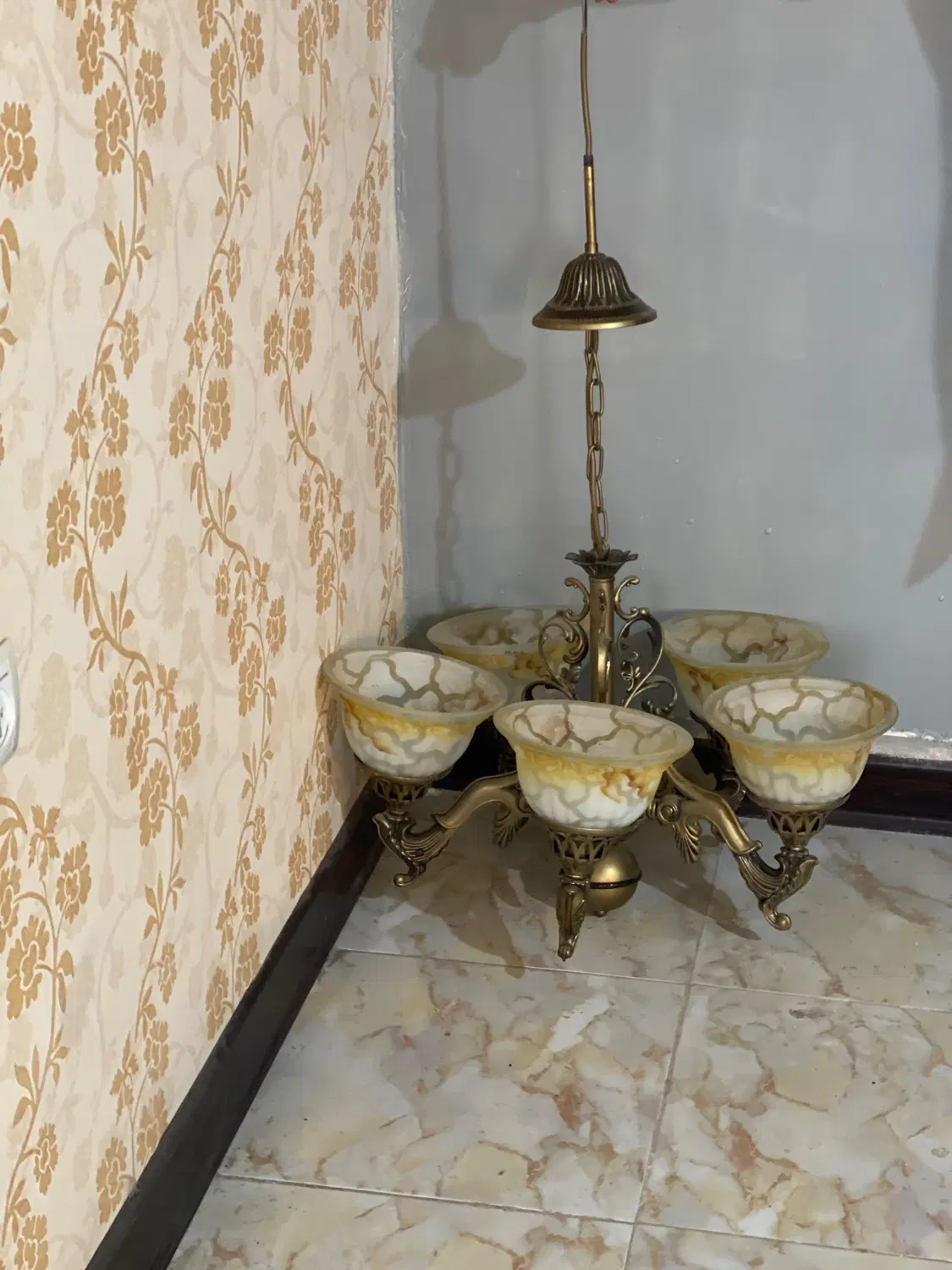 لوستر|لوستر و چراغ آویز|محلات, |دیوار
