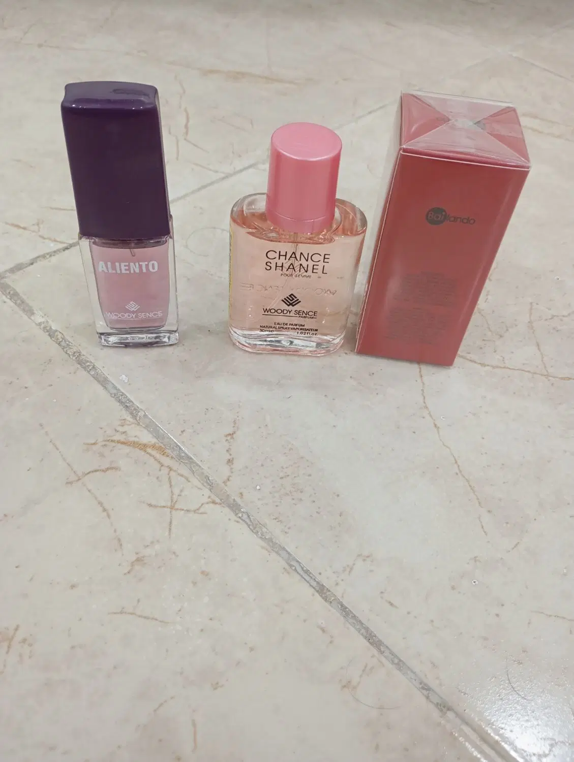 عطر|آرایشی، بهداشتی، درمانی|کرج, آق تپه|دیوار