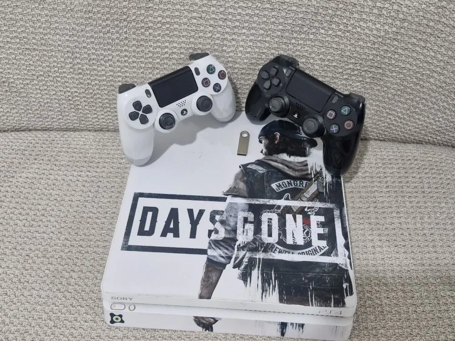 PS4 slim|کنسول، بازی ویدئویی و آنلاین|شاهین‌شهر, خبرنگار|دیوار