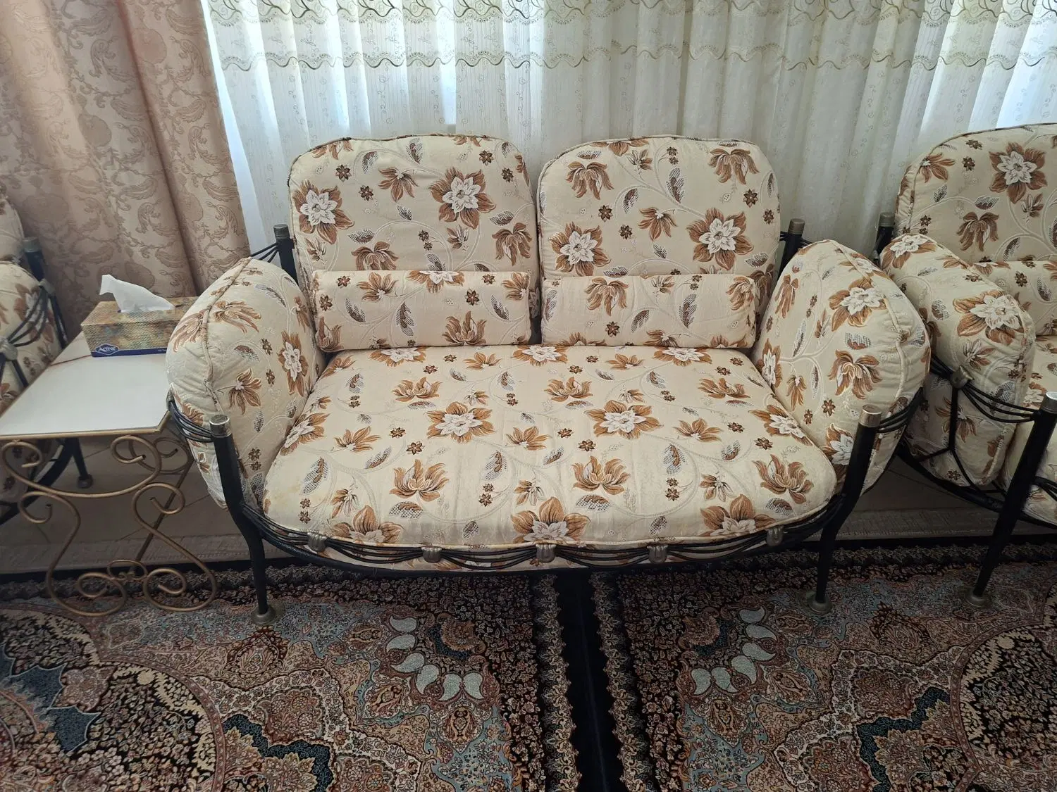 مبل فلزی|مبلمان خانگی و میز عسلی|صدرا-فارس, فاز ۲|دیوار