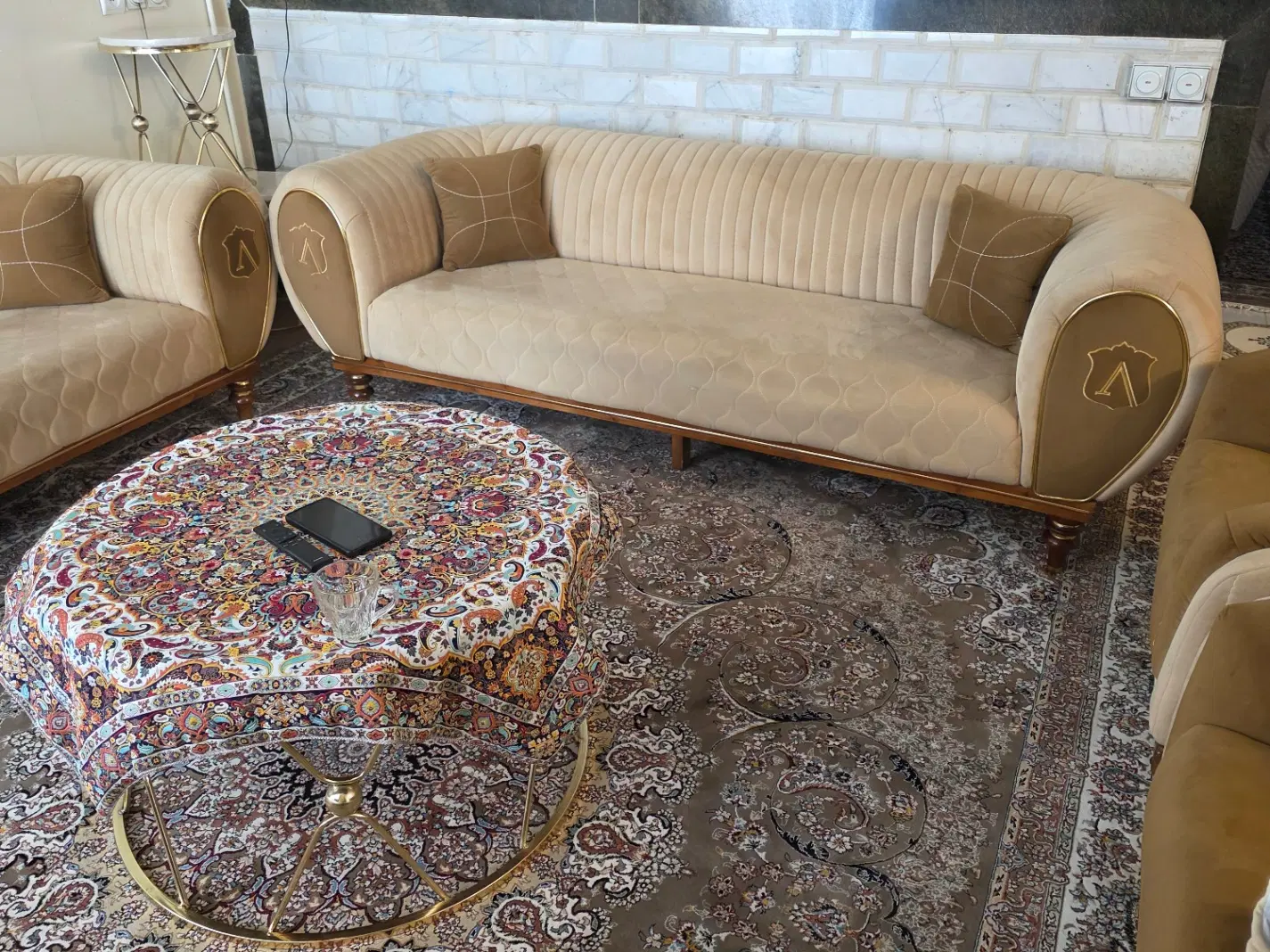 مبلمان|مبلمان خانگی و میز عسلی|دماوند, دماوند|دیوار