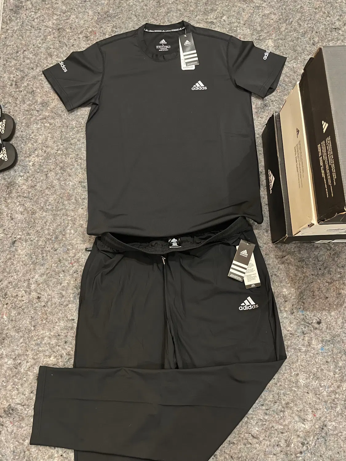 Adidas (orginal)|لباس|تهران, فرمانیه|دیوار