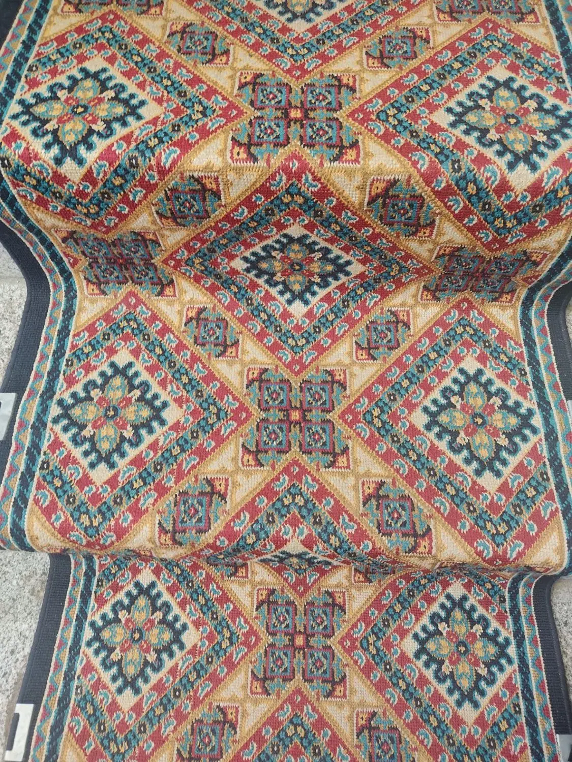 کناره|فرش|مشهد, کارگران|دیوار