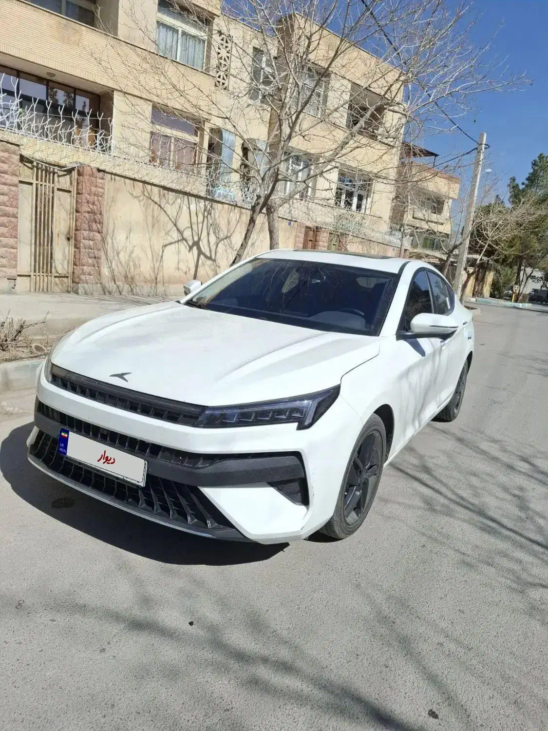 کی ام سی j7 مدل ۱۴۰۳|خودرو سواری و وانت|اصفهان, شهرک کوثر|دیوار