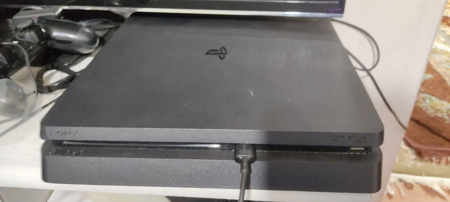 ps4 slim 1tra|کنسول، بازی ویدئویی و آنلاین|صدرا-فارس, فاز ۲|دیوار