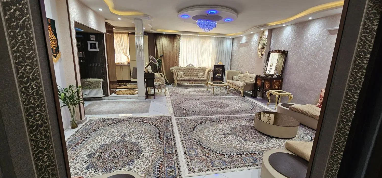 آپارتمان غرق نور / سند / 130متر/ طبقه اول|فروش آپارتمان|مشهد, حجاب (شهرک غرب)|دیوار