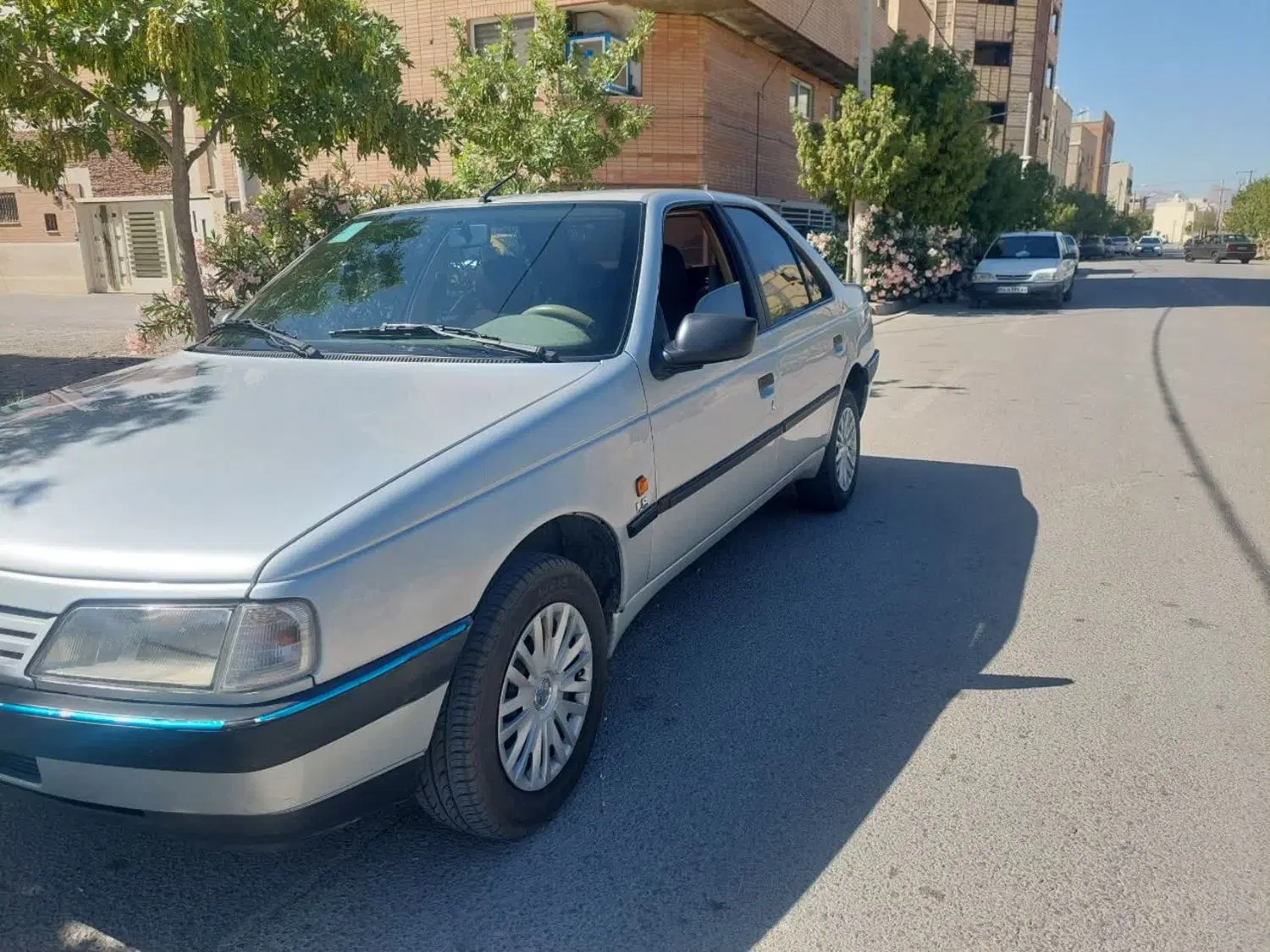 405GLX مدل 98|خودرو سواری و وانت|اصفهان, احمدآباد|دیوار