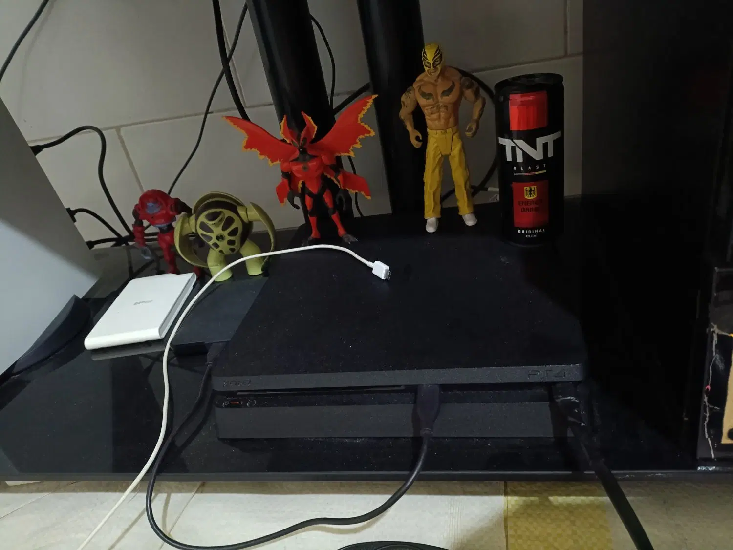 ps4 slim|کنسول، بازی ویدئویی و آنلاین|مشهد, نیزه|دیوار