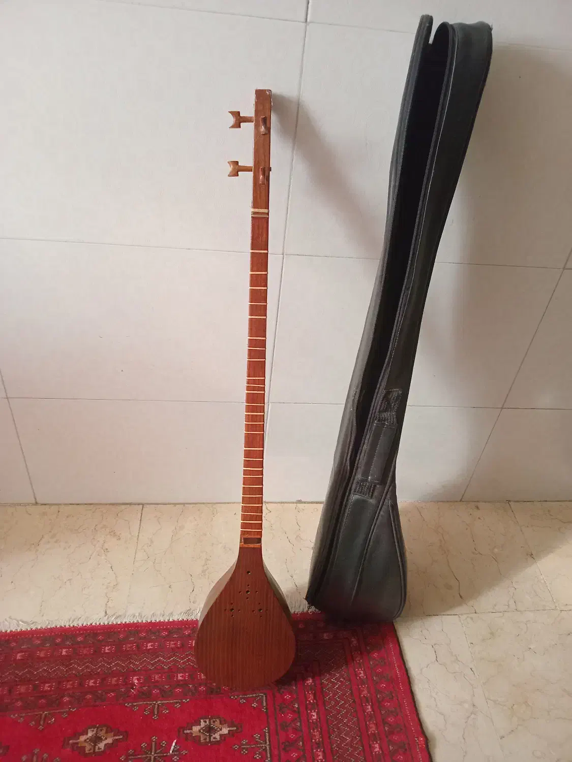 سه تار|سازهای سنتی|تهران, فدک|دیوار