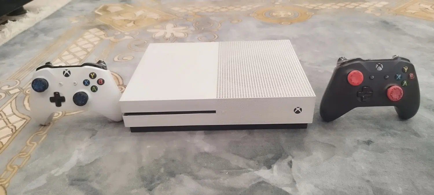 xbox one s 1tb|کنسول، بازی ویدئویی و آنلاین|کرج, بنیاد|دیوار