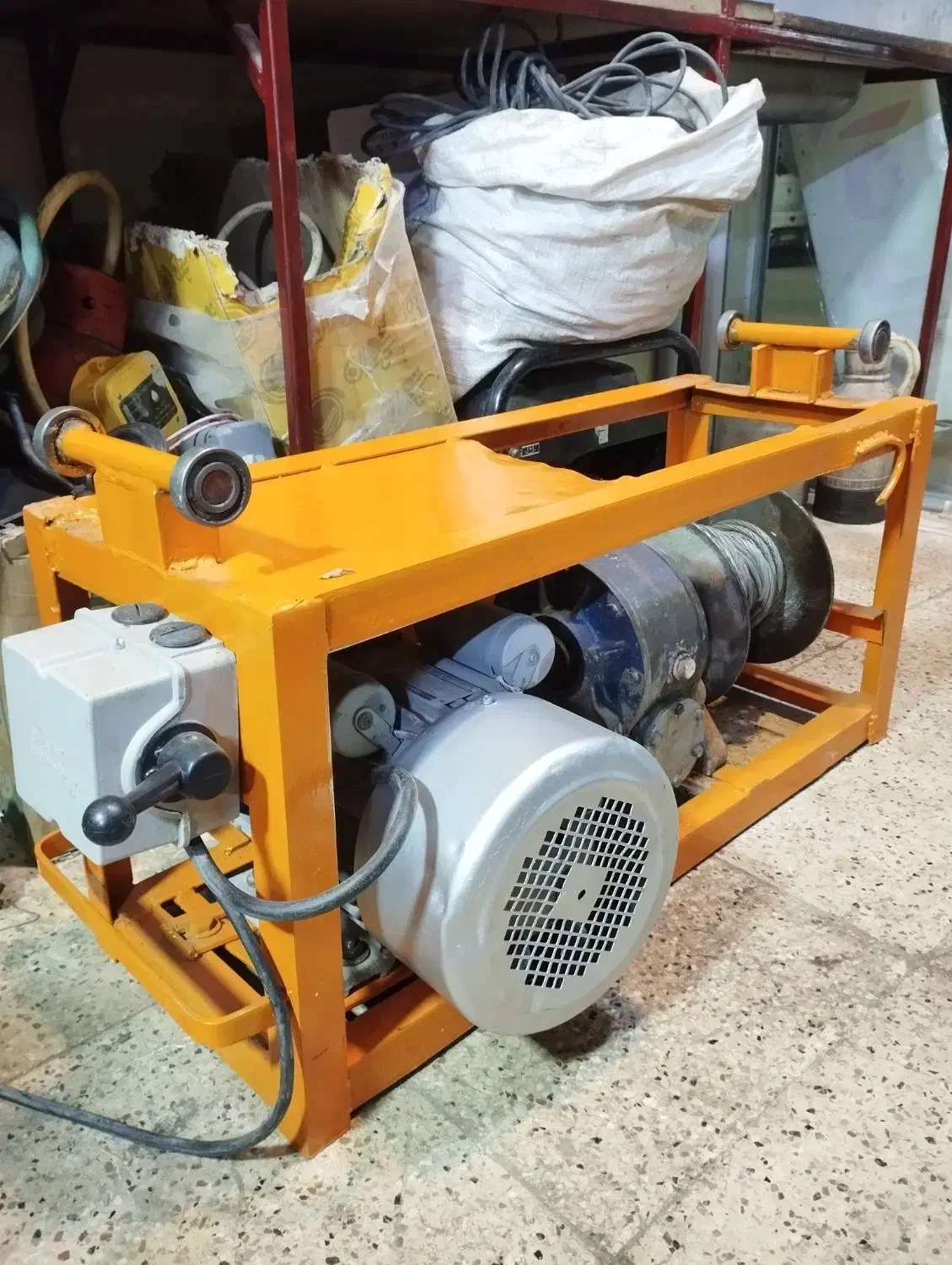 بالابر|ماشین‌آلات صنعتی|بجنورد, |دیوار