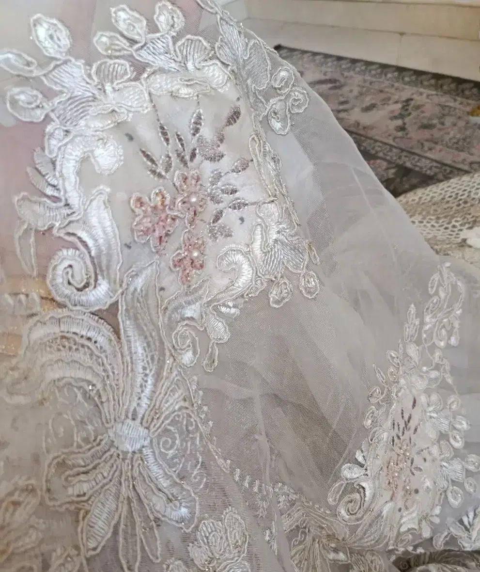 پرده|پرده، رانر، رومیزی|قلعه نو, |دیوار